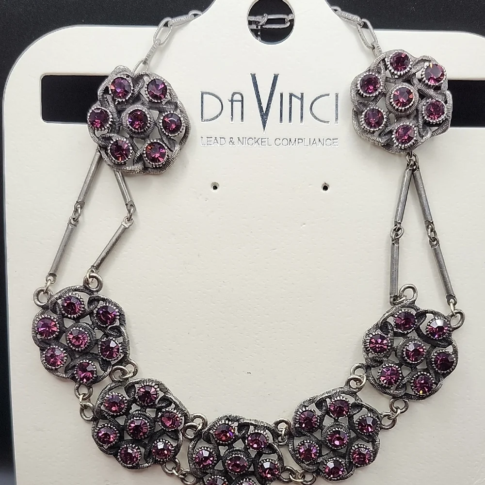 DaVinci Silver Necklace with Purple Accents